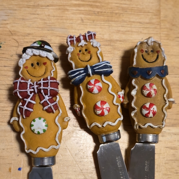3-Pack Stainless Steel Spreader Knives Christmas Gingerbread Man - Picture 6 of 6
